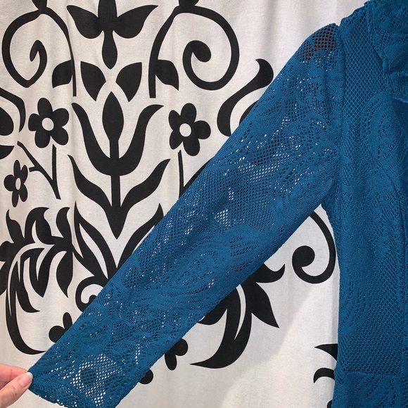 Lilly Pulitzer Tiki Wrap Ruffle Romper Inky Tidal - Picture 3 of 7